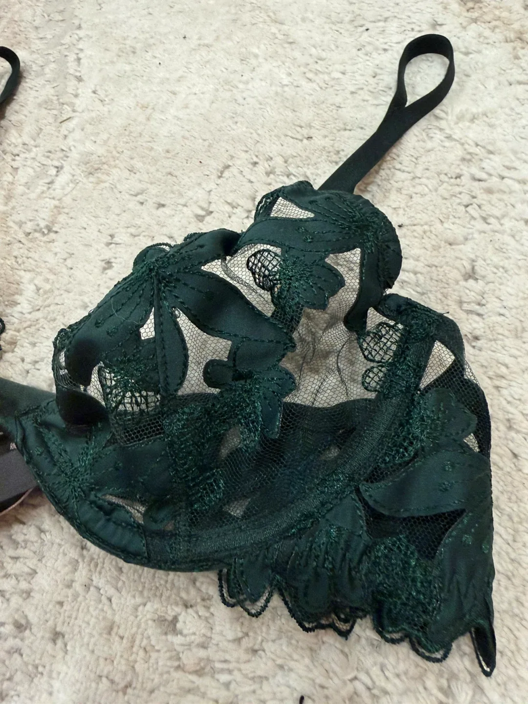 Victoria's Secret Green Floral Lace Bra 34b image indicator(5)