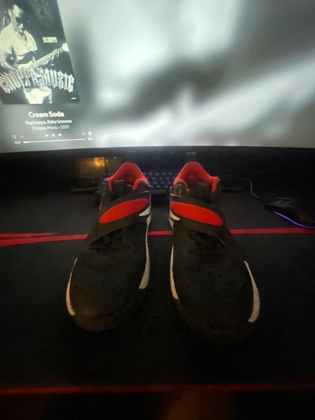 Nike Fly By Mid 3 Basketball Shoes