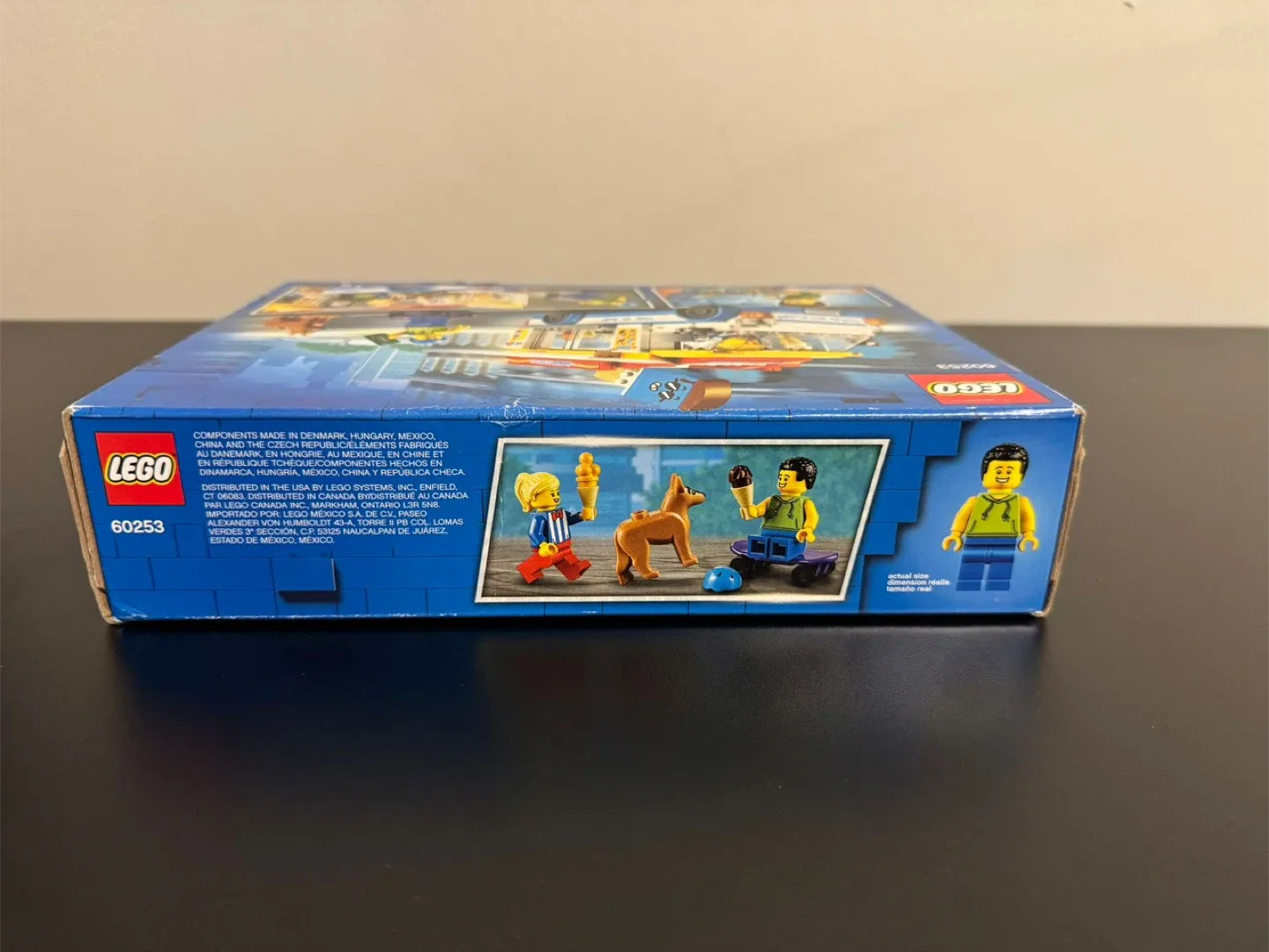 New LEGO City Ice-Cream Truck (60253) image indicator(3)