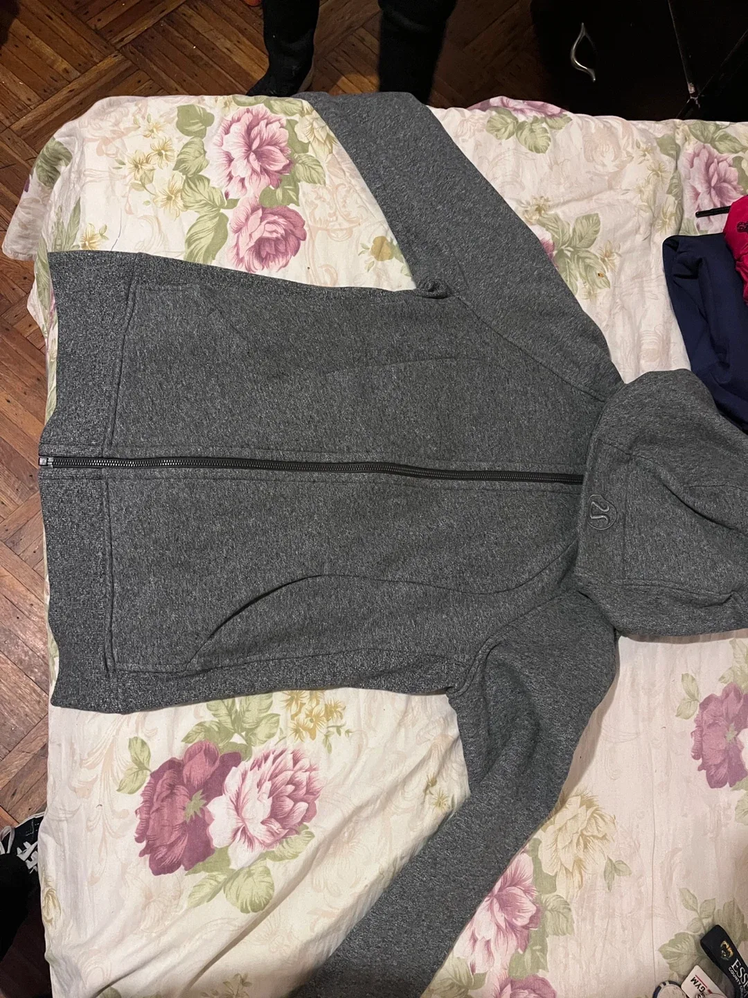 Lululemon Scuba Hoodie Size 8 Gray