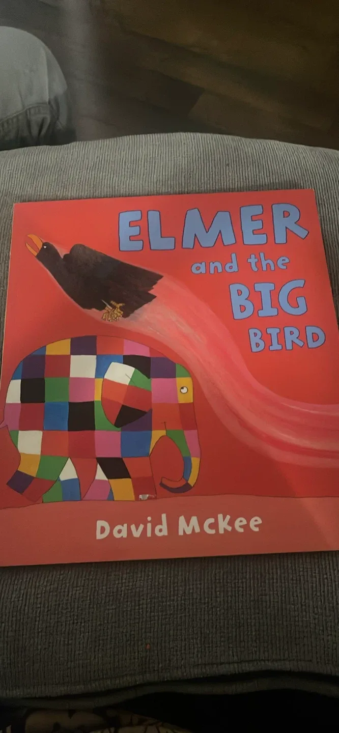 Kids' Books Bundle image indicator(5)