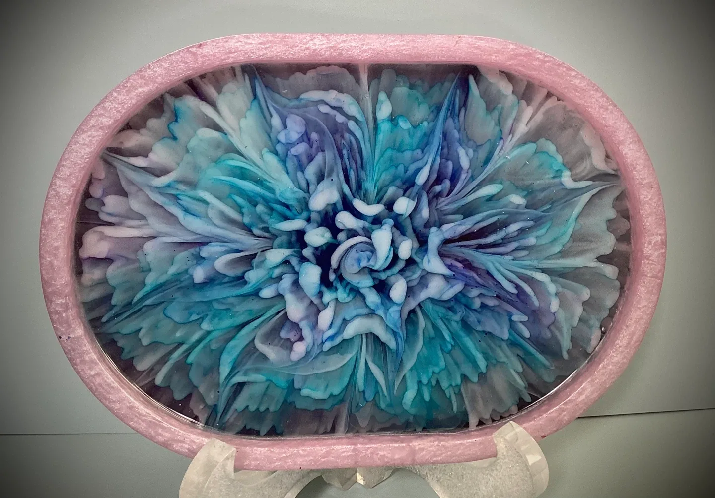 Handmade Resin Art Tray image indicator(2)