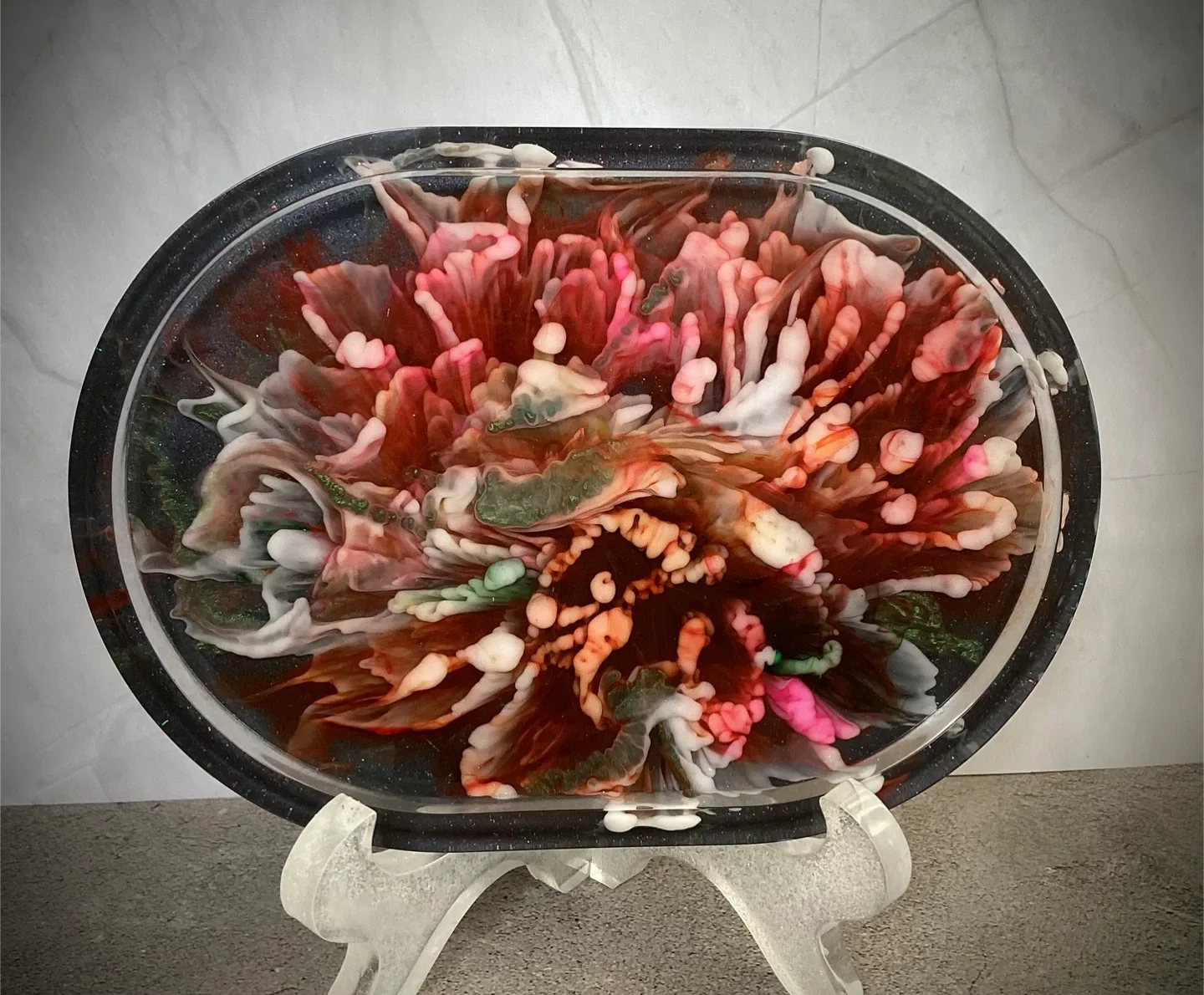 Handmade Resin Art Tray image indicator(4)