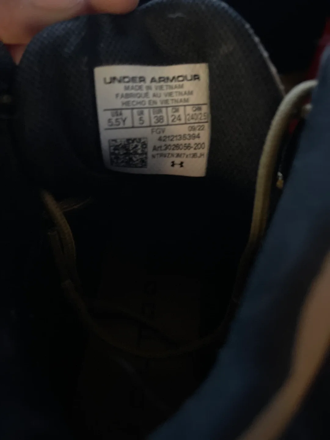 Under Armour Men's Boots, Size 5.5 image indicator(3)