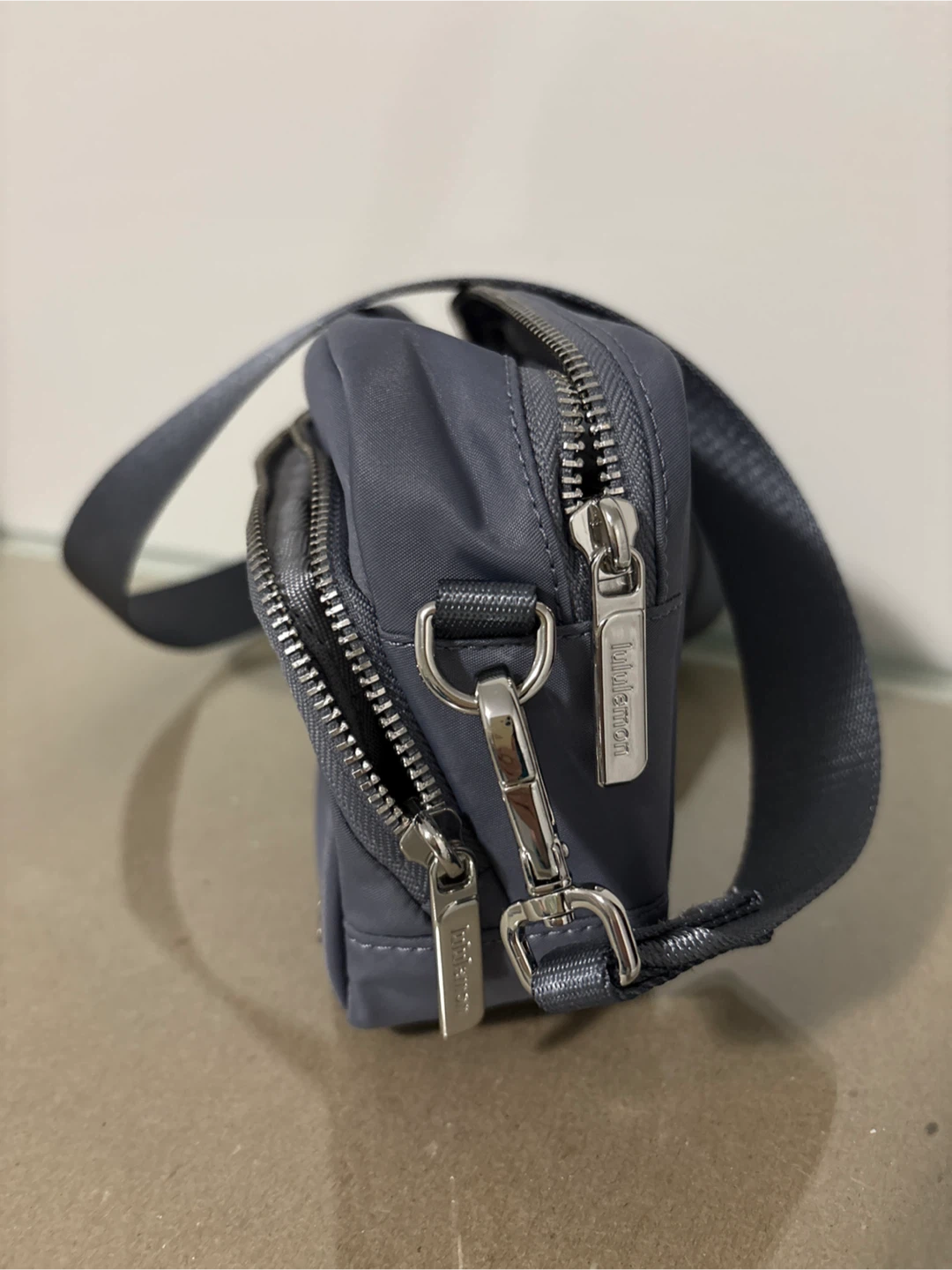Lululemon Grey Crossbody Bag - photo 2