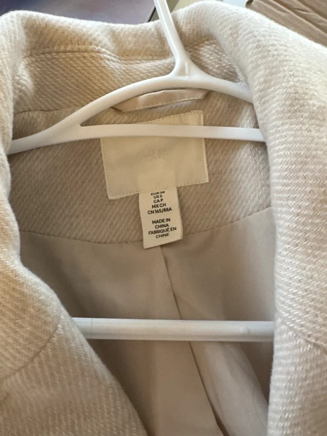 🩶 S H&M long double breasted trench coat - light grey/beige image indicator(5)