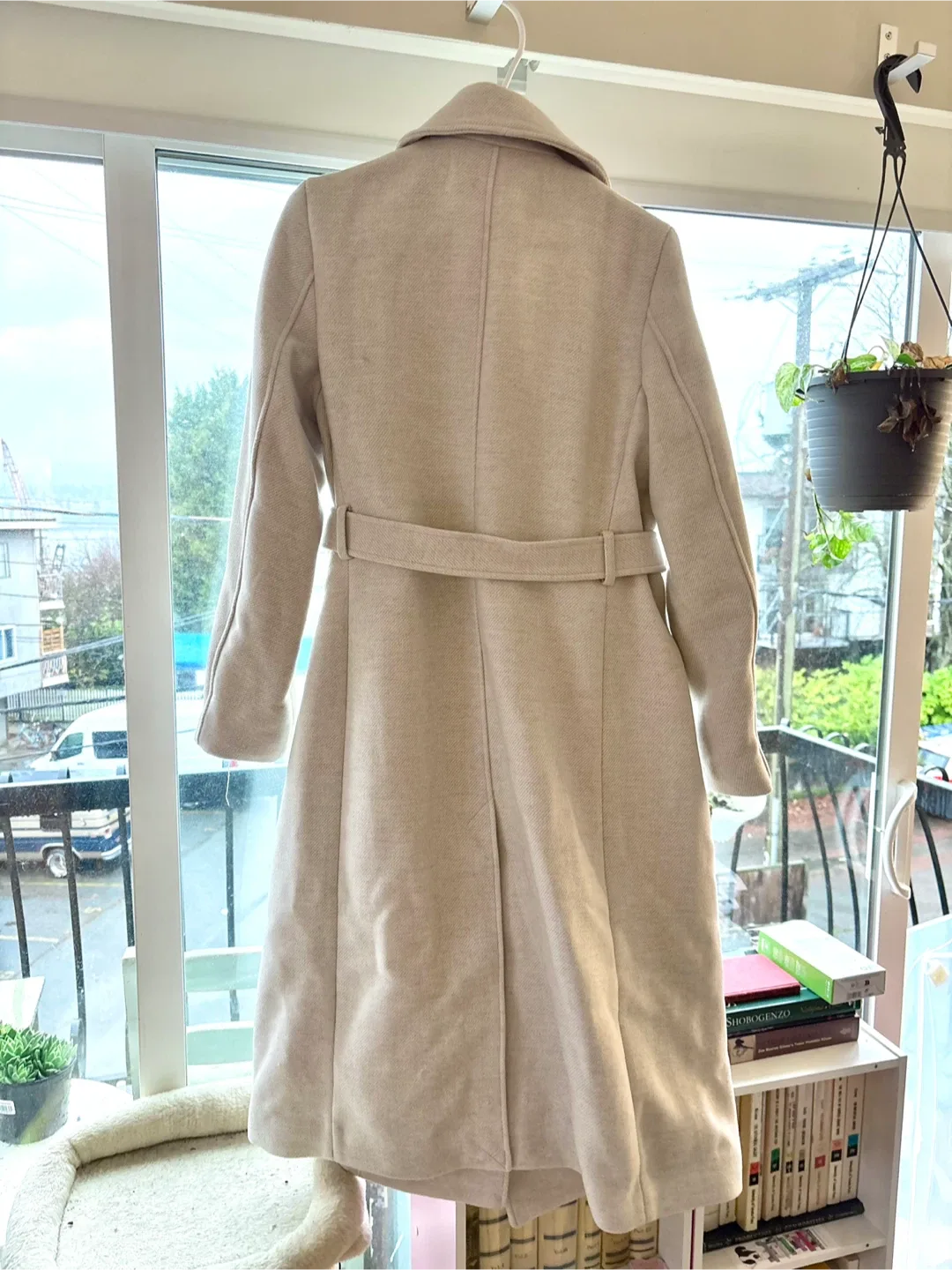 🩶 S H&M long double breasted trench coat - light grey/beige image indicator(2)