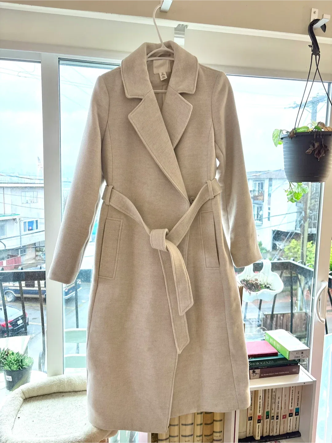 🩶 S H&M long double breasted trench coat - light grey/beige
