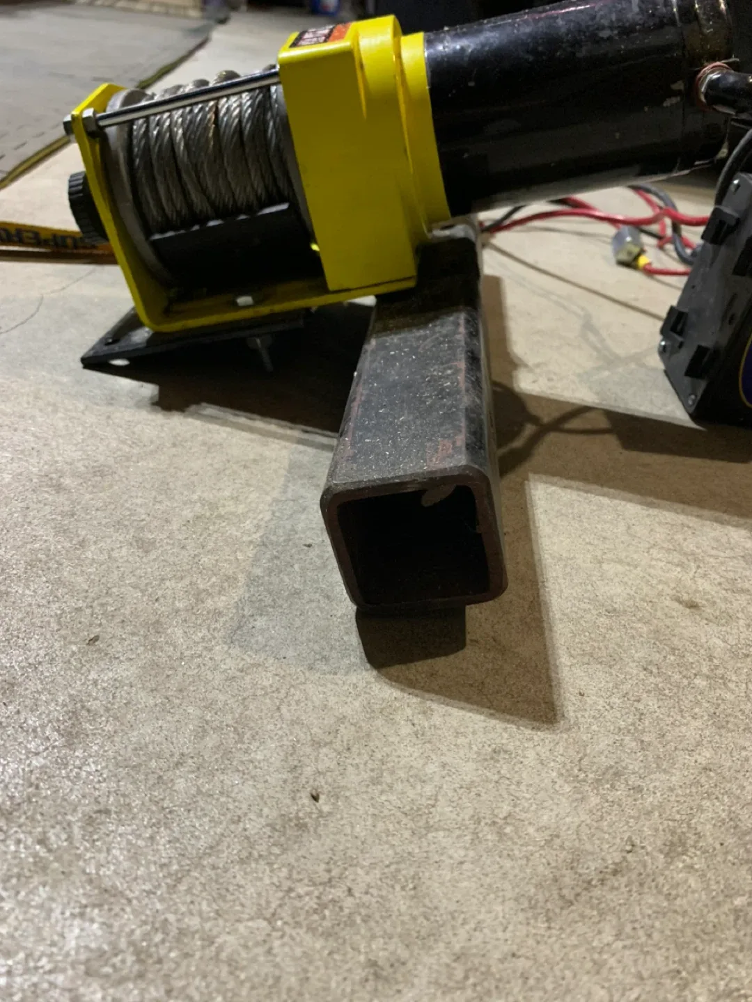 Superwinch 12 VDC 3000 lb Winch image indicator(2)