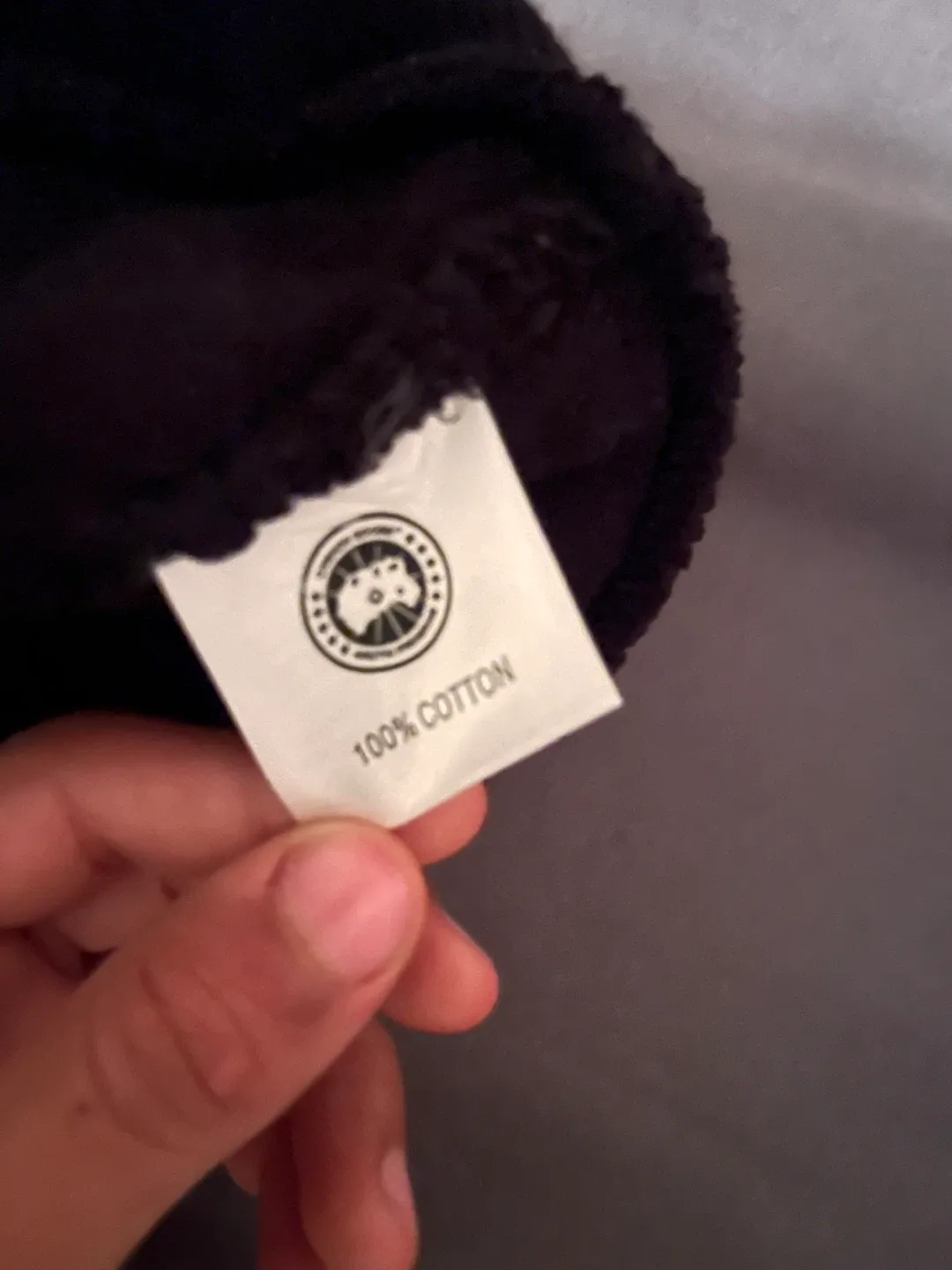 Canada Goose Black Beanie - 100% Cotton image indicator(2)