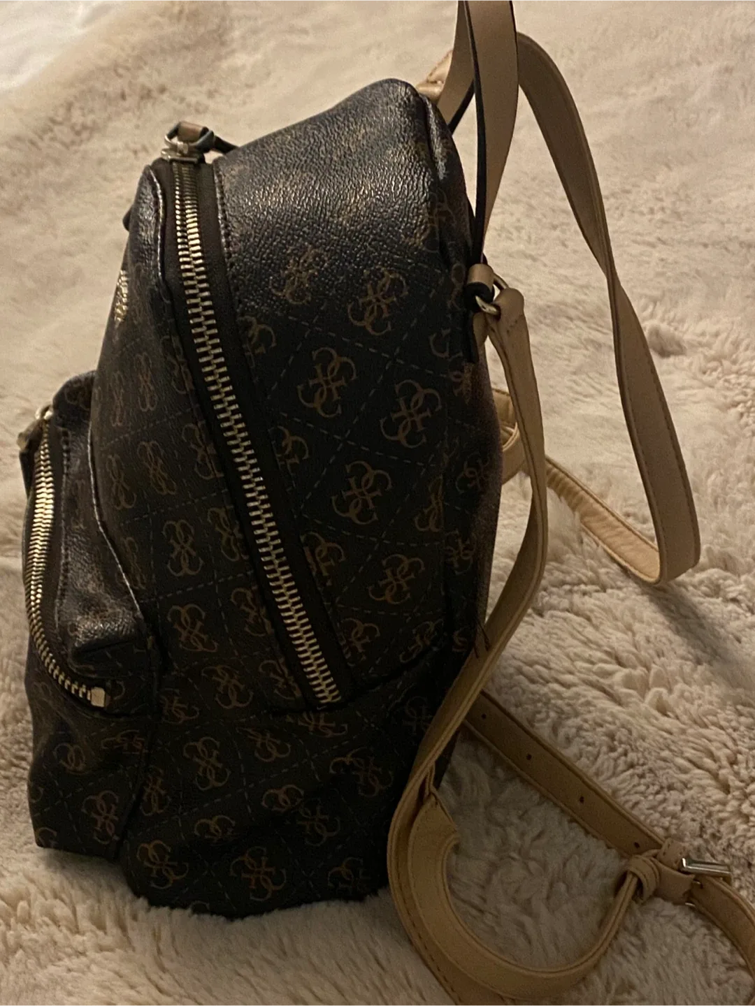 Guess 1981 Mini Backpack image indicator(2)