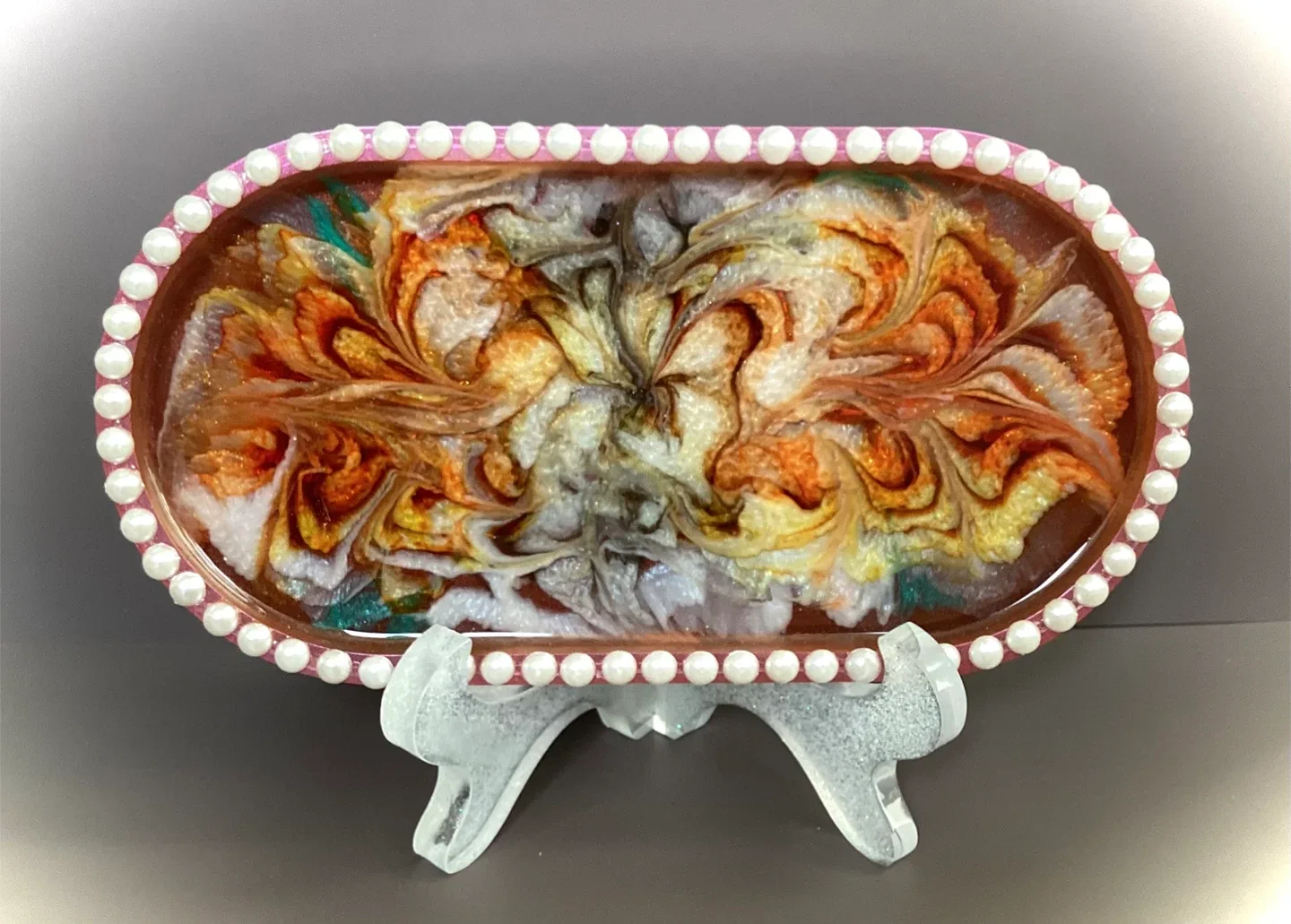 Handmade Resin Trays - Unique Designs! image indicator(6)