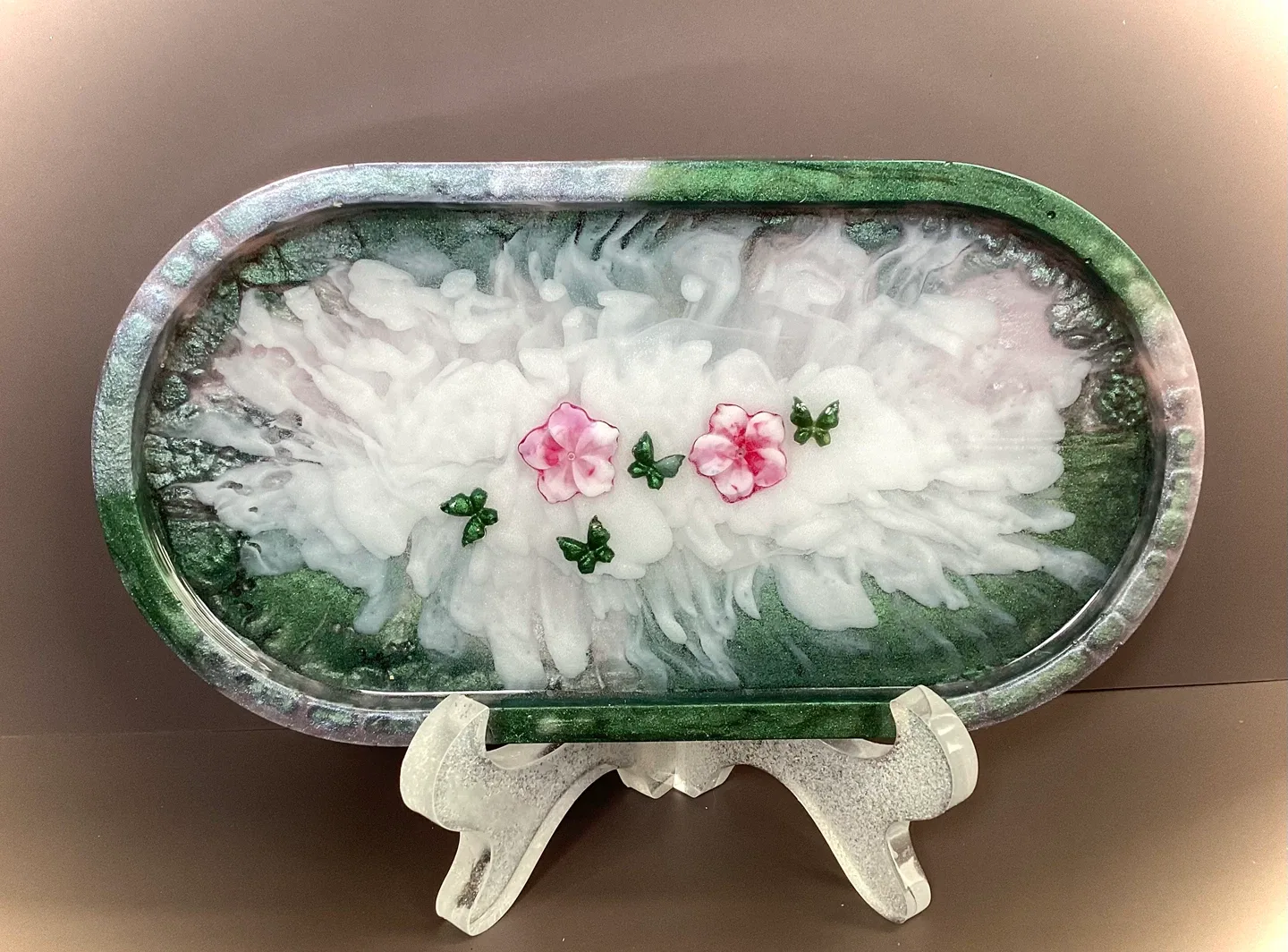 Handmade Resin Trays - Unique Designs! image indicator(2)