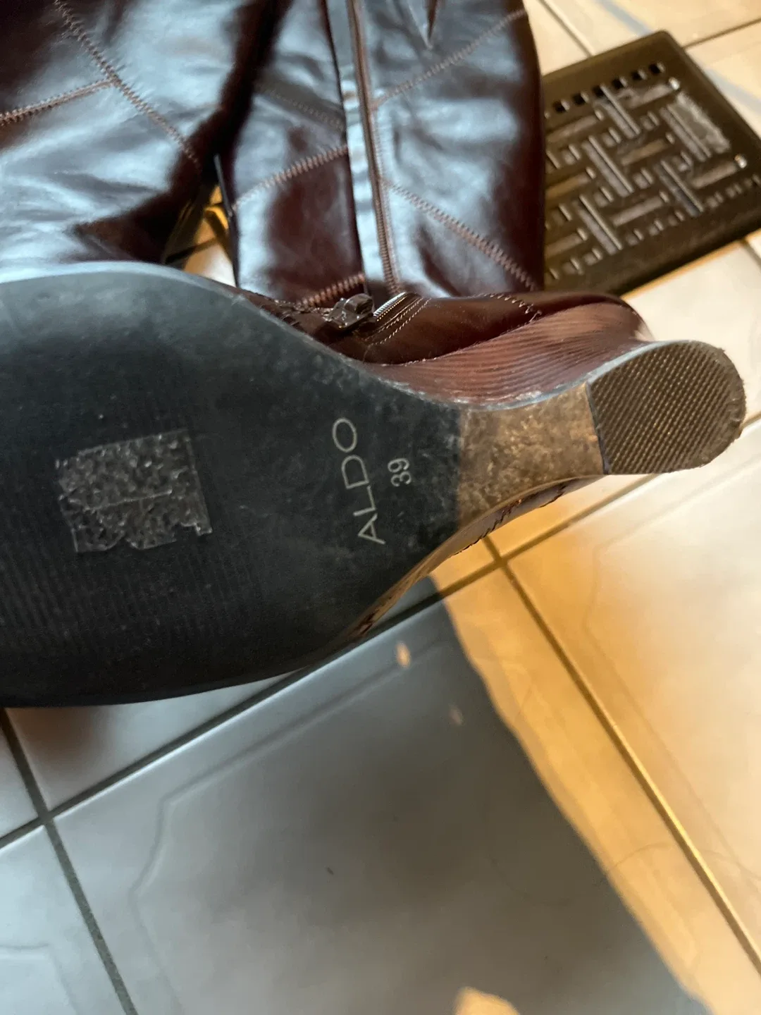 Aldo Brown Leather Wedge Boots - Size 9 image indicator(3)