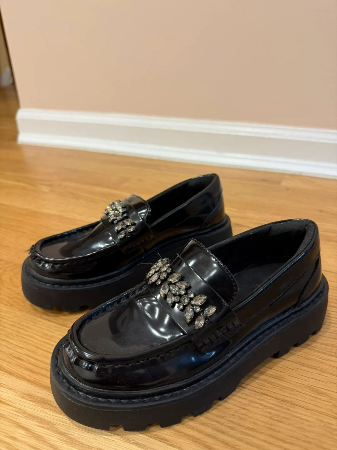 Zara girls Black Embellished Platform Loafers size 32 image indicator(5)