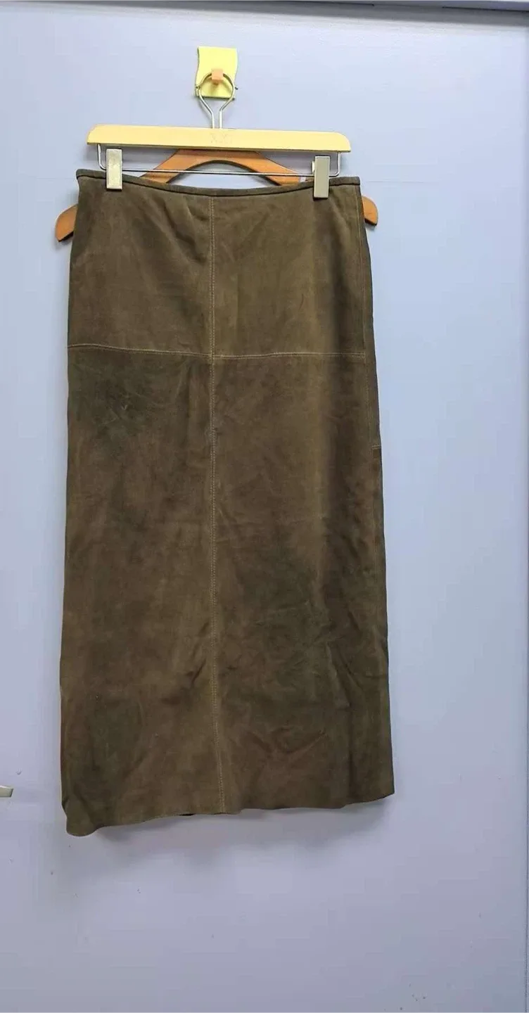 XL Olive Green/brown lamb Leather Skirt image indicator(2)