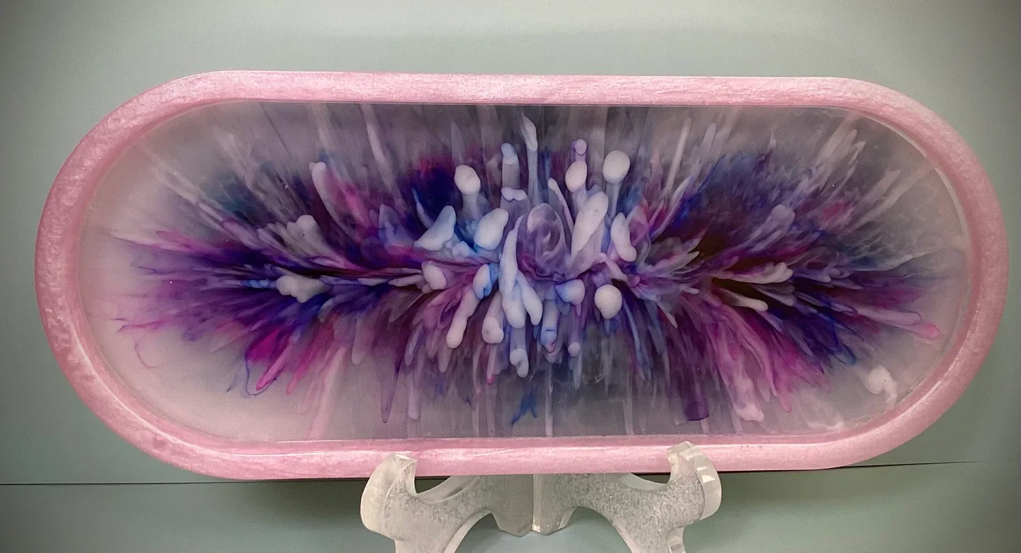 Handmade Resin Tray - Unique Design image indicator(7)
