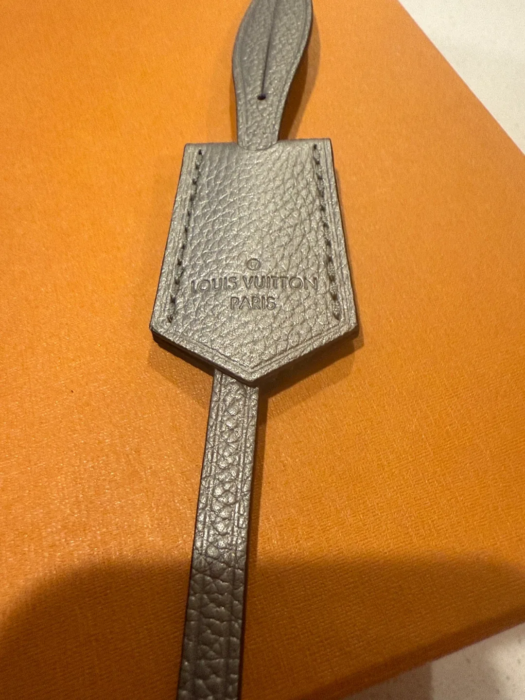 Louis Vuitton Muria Bucket Bag 2025 image indicator(7)