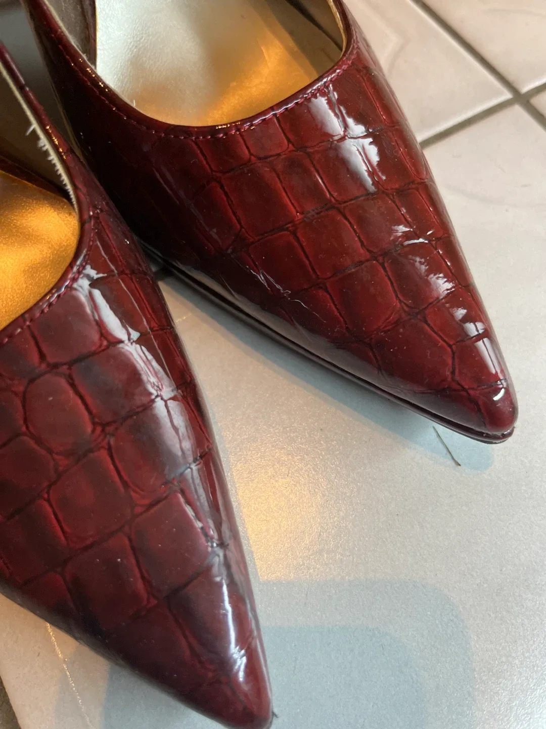 Diba Heels - Burgundy, Size 8.5 image indicator(2)