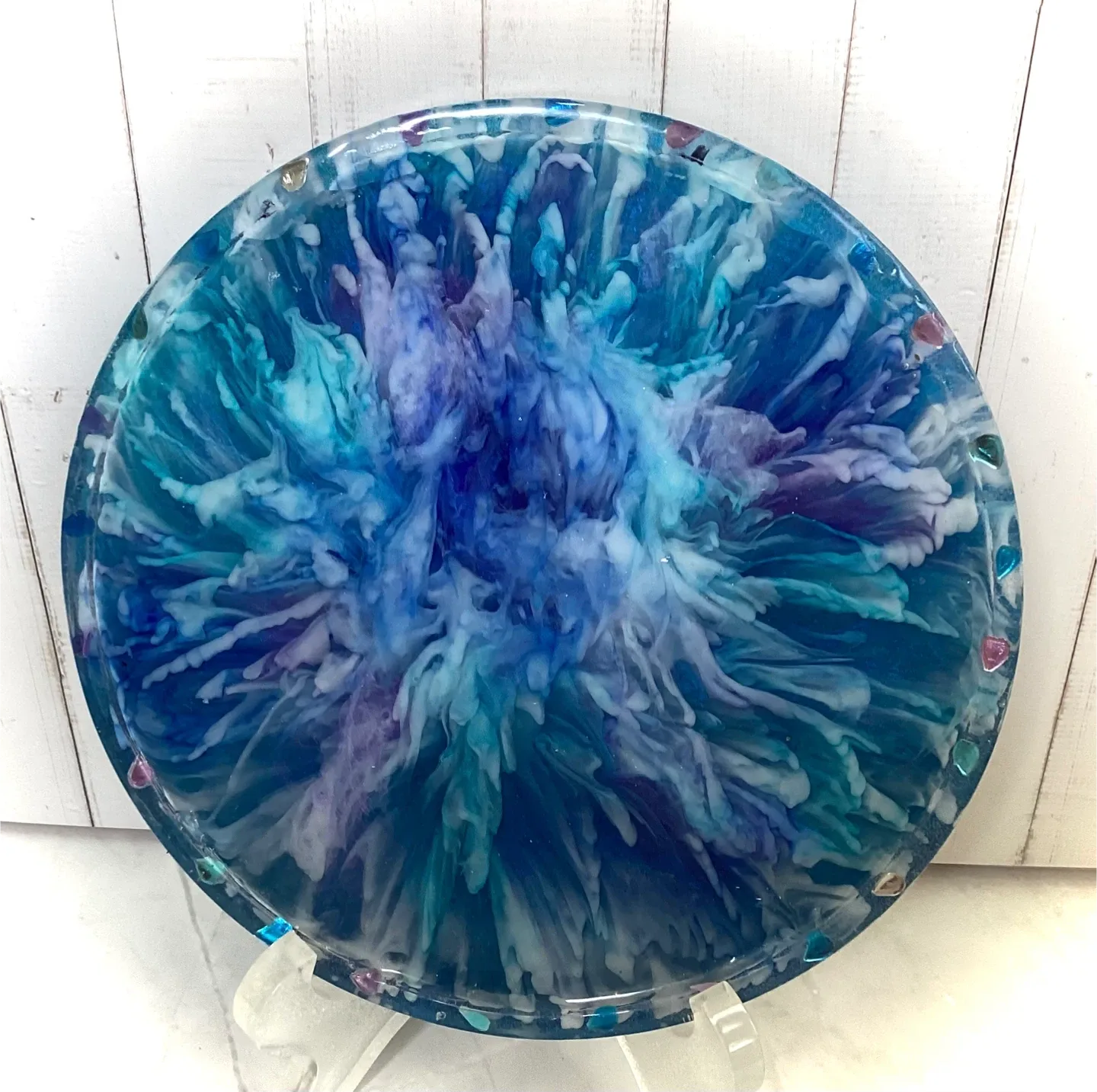 Handmade Resin Art Tray - Blue & White image indicator(3)