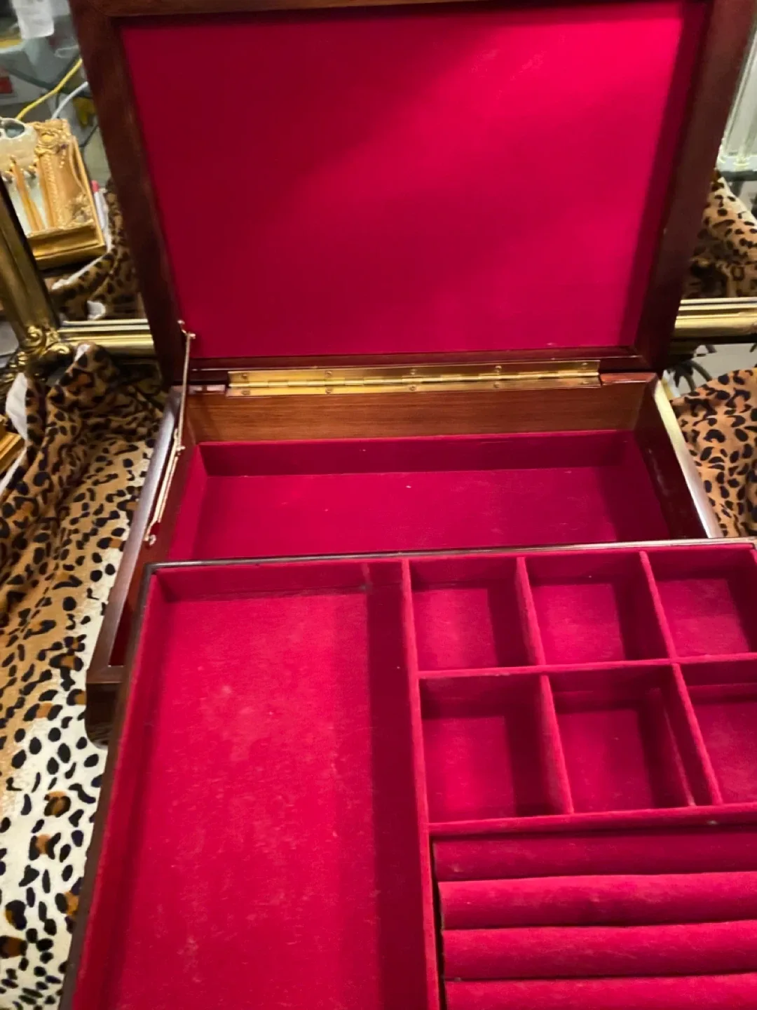 Wooden Jewelry Box image indicator(2)