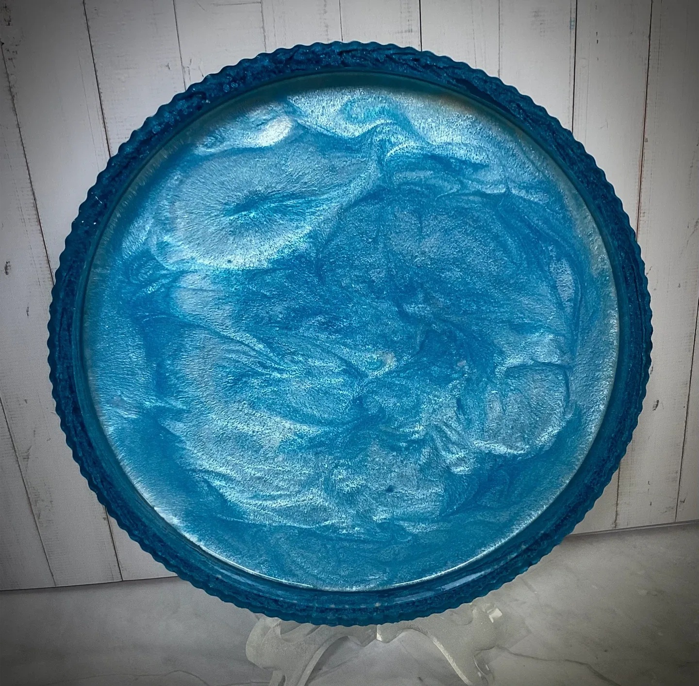 Handmade Resin Art Tray - Blue & White image indicator(6)