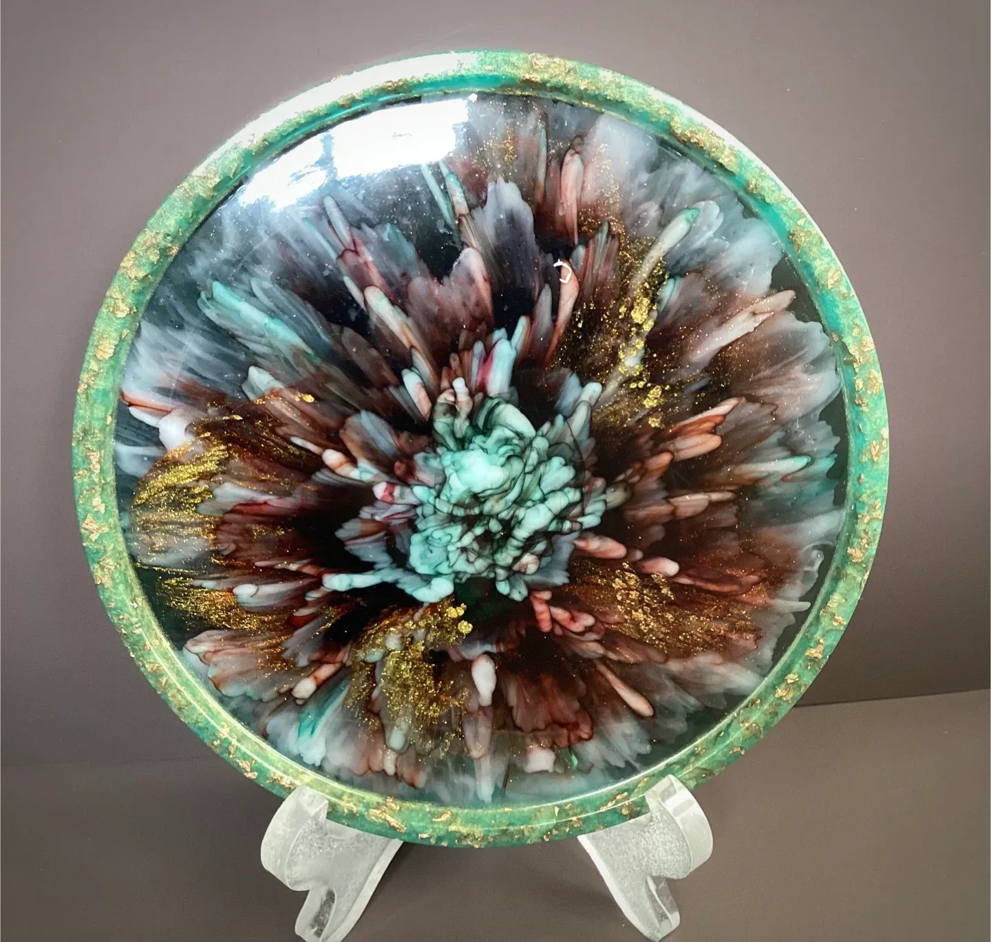 Handmade Resin Art Tray - Blue & White image indicator(7)