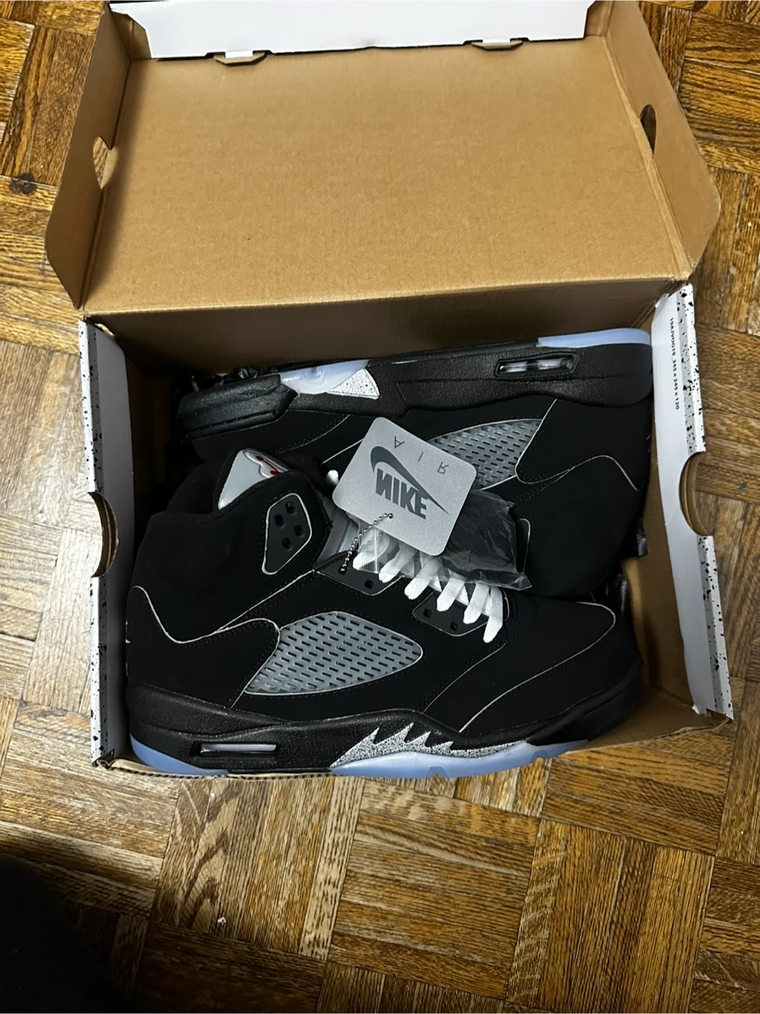 Jordan 5 “Black Metallic” Size 10 - photo 2