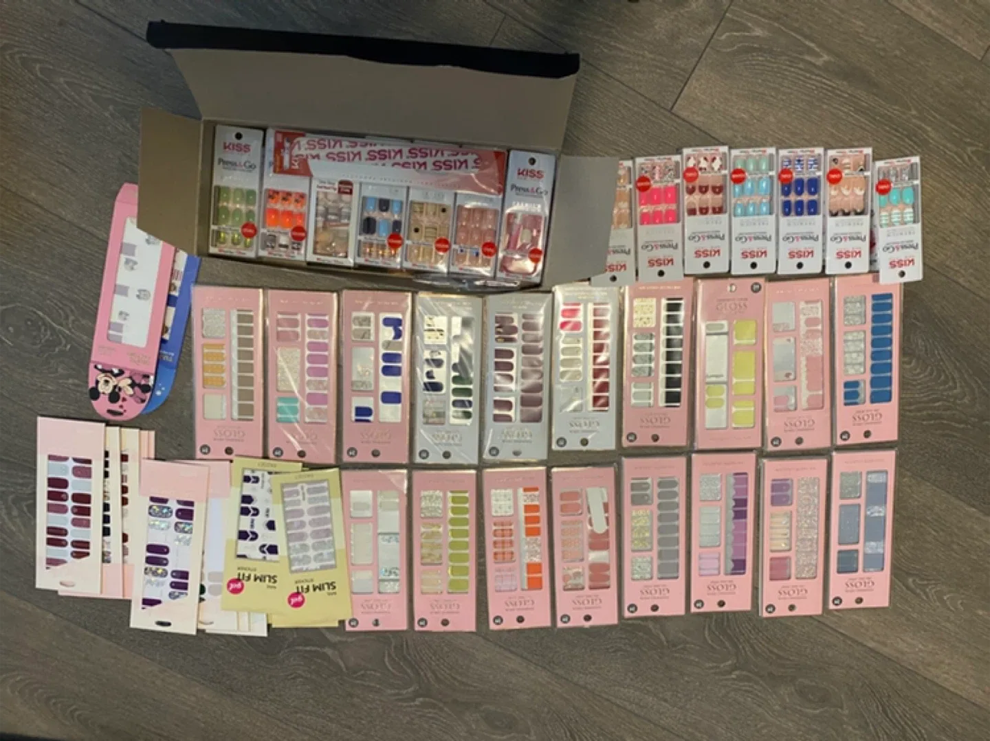 KISS Press & Go and Gloss Nail Sets