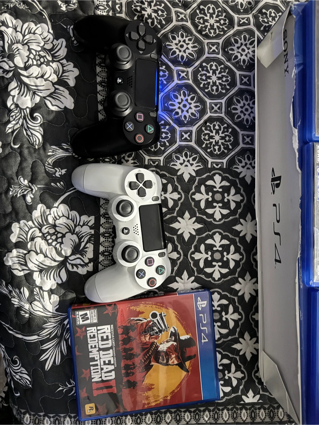 Sony PlayStation 4 (PS4) 1TB Console w/ Accessories - photo 4