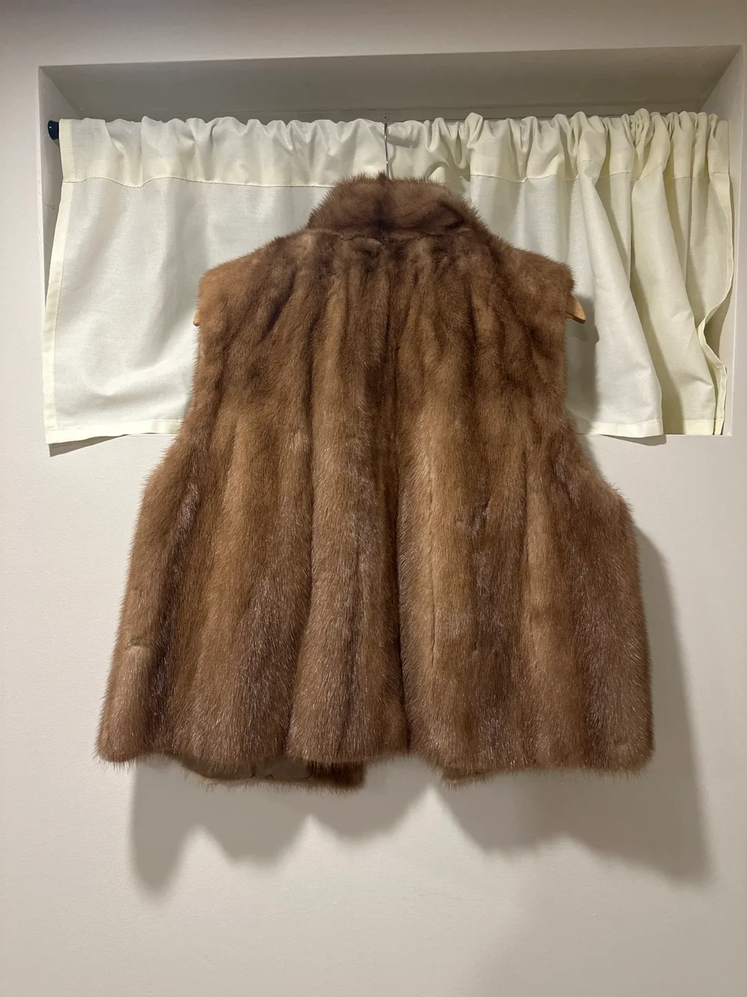 Mink Fur Vest image indicator(3)