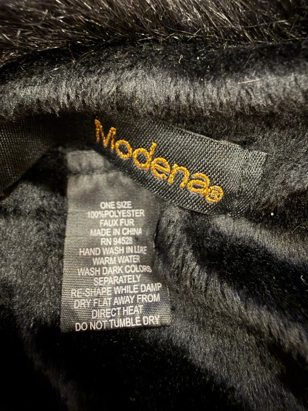 Modenae Black Faux Fur Vest - One Size image indicator(6)