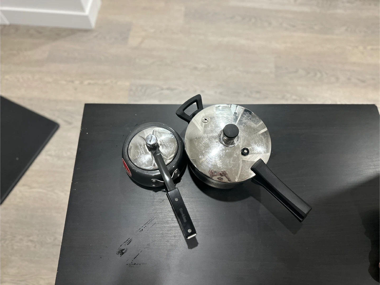 Hawkins Pressure Cookers - Set of 2 - photo 2