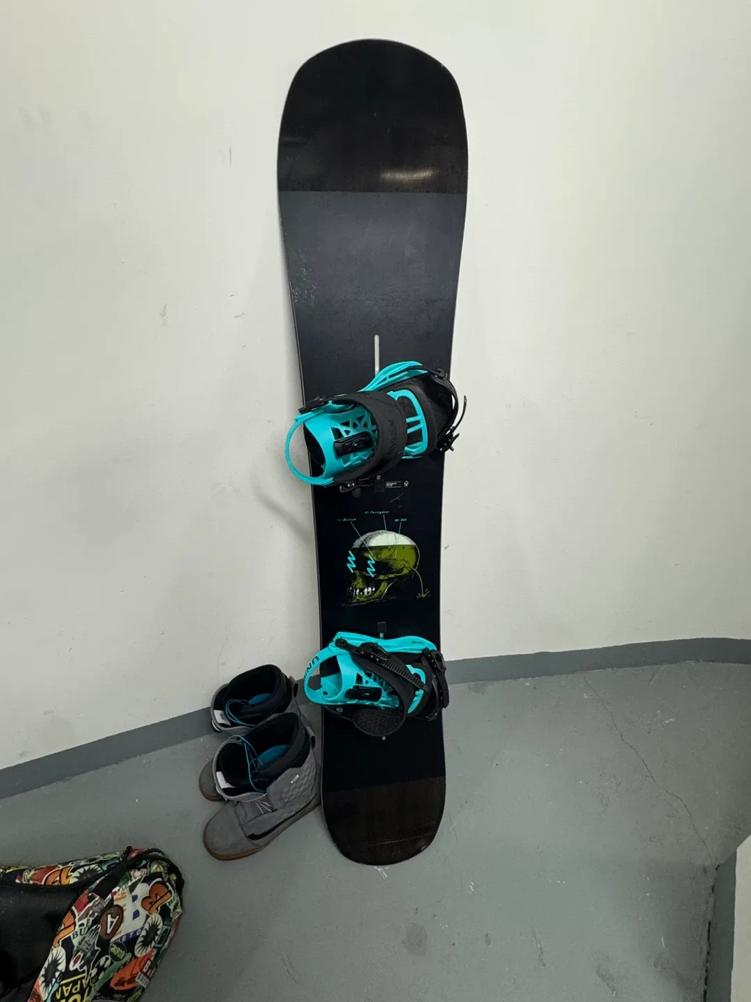 Burton Instigator 160 Snowboard & Vans Boots