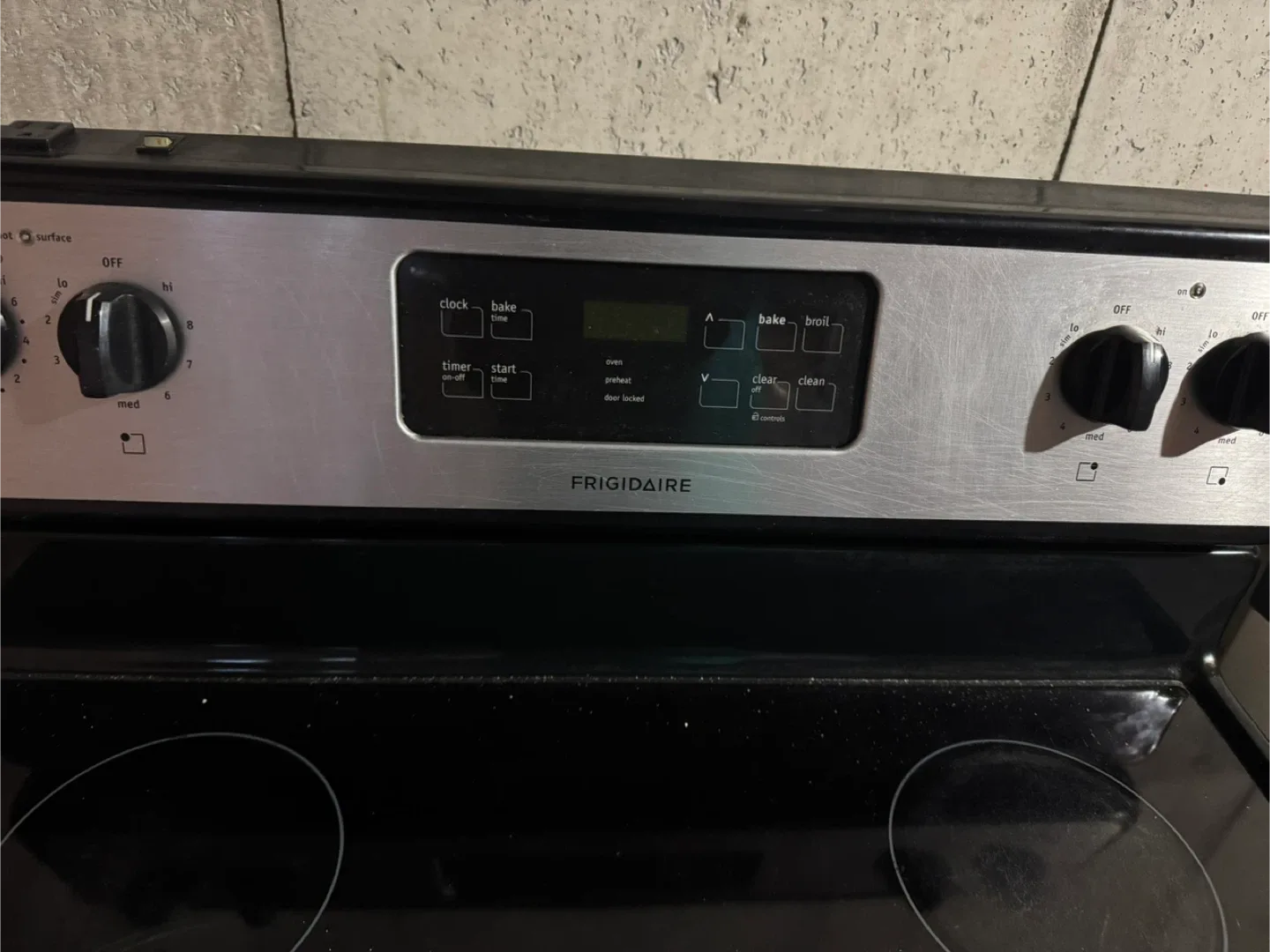 Frigidaire Electric Range image indicator(4)