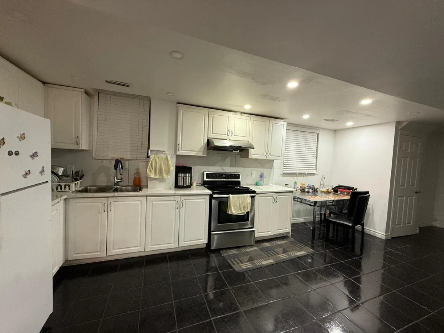 Private room only for girl image indicator(2)