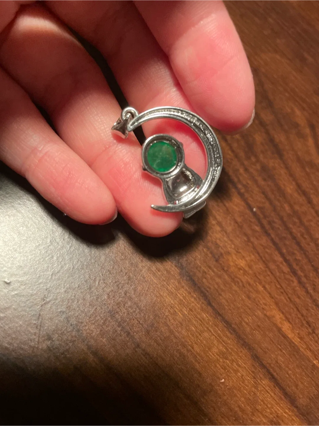 Astronaut on Moon Pendant image indicator(3)