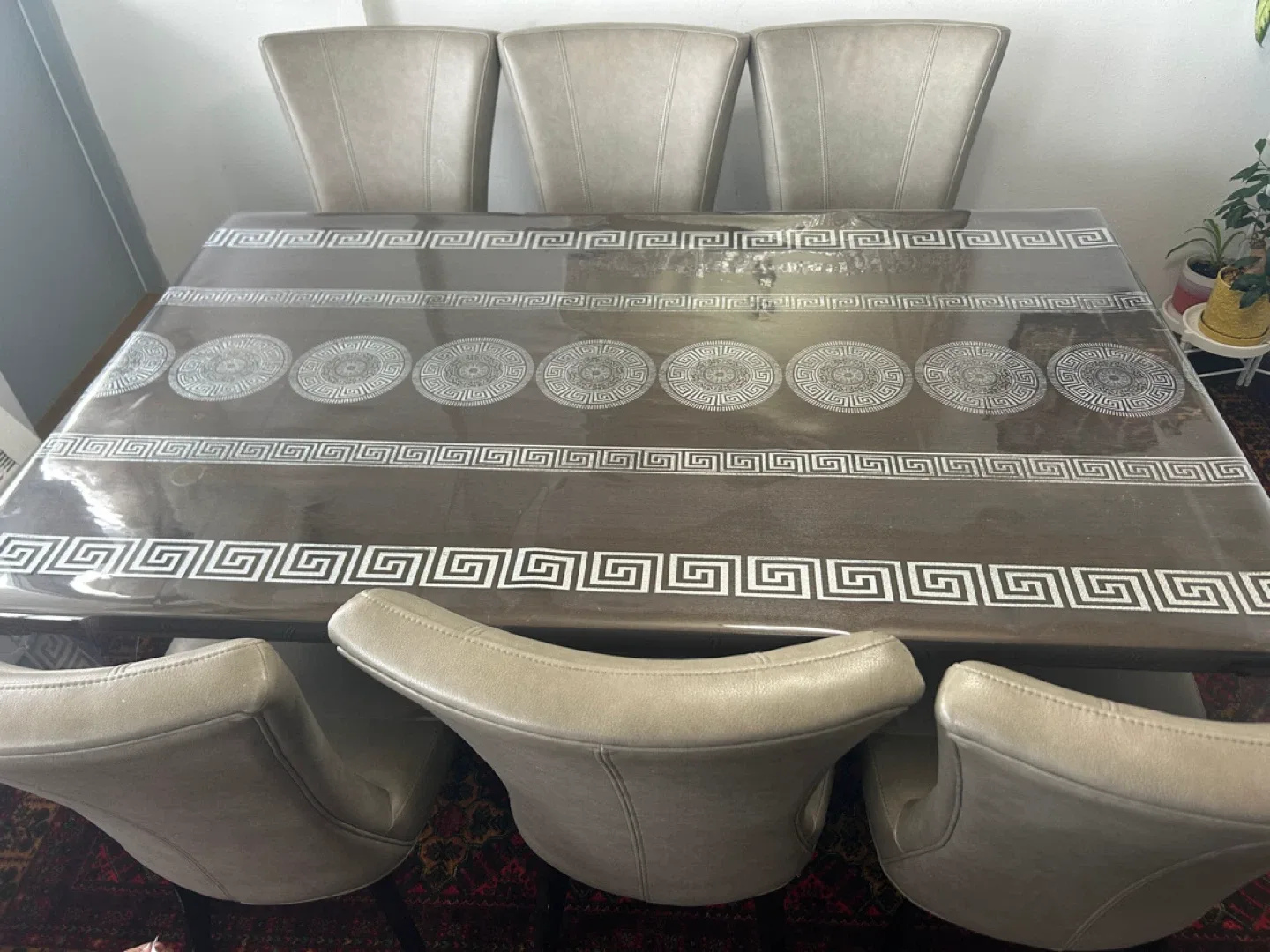 Dining Table with 6 Chairs image indicator(6)