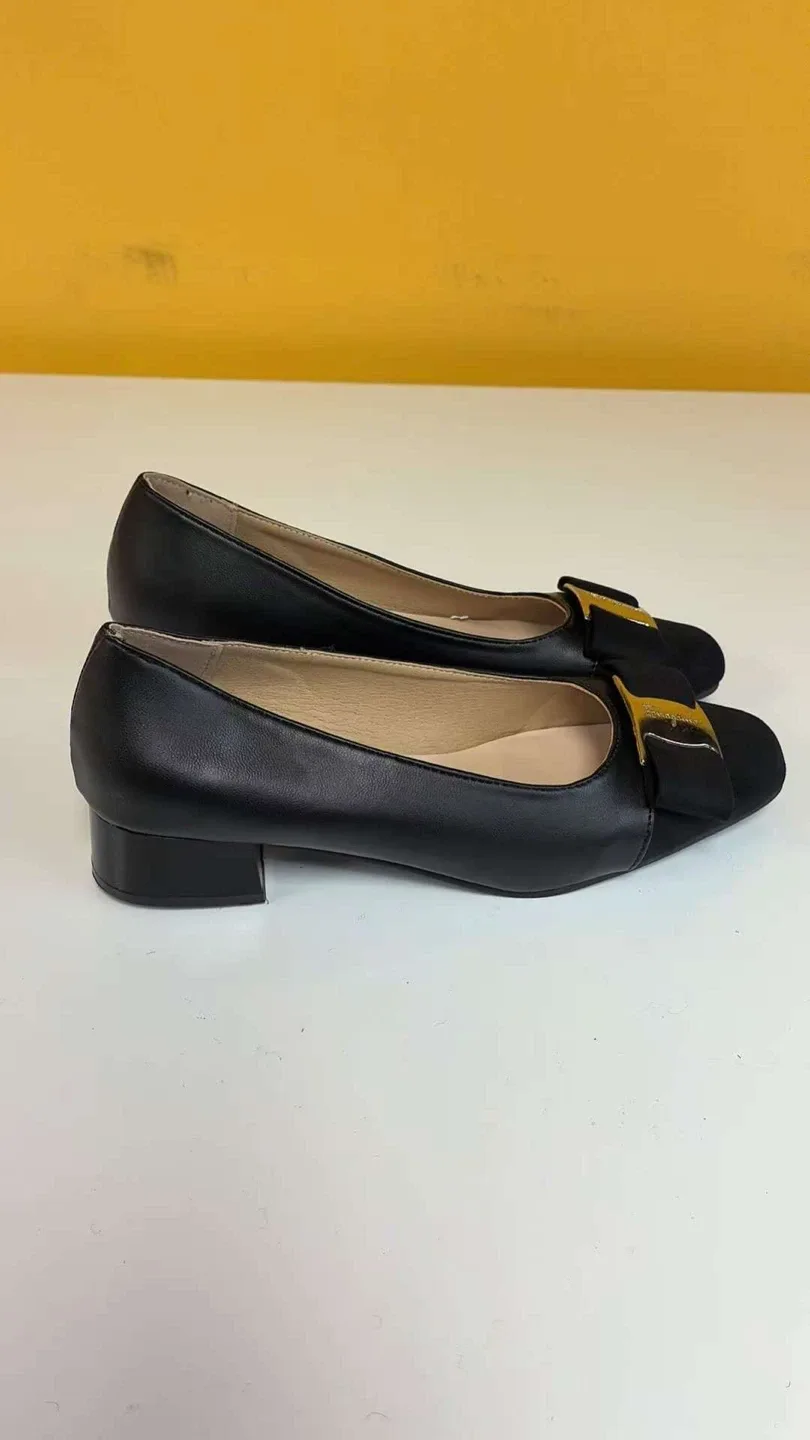 Black Pumps image indicator(2)