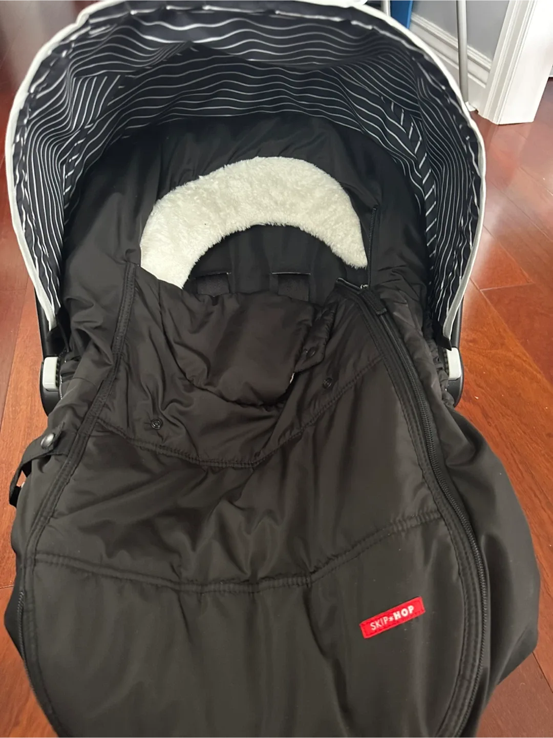 Skip Hop SR35 LT LX Infant Car Seat