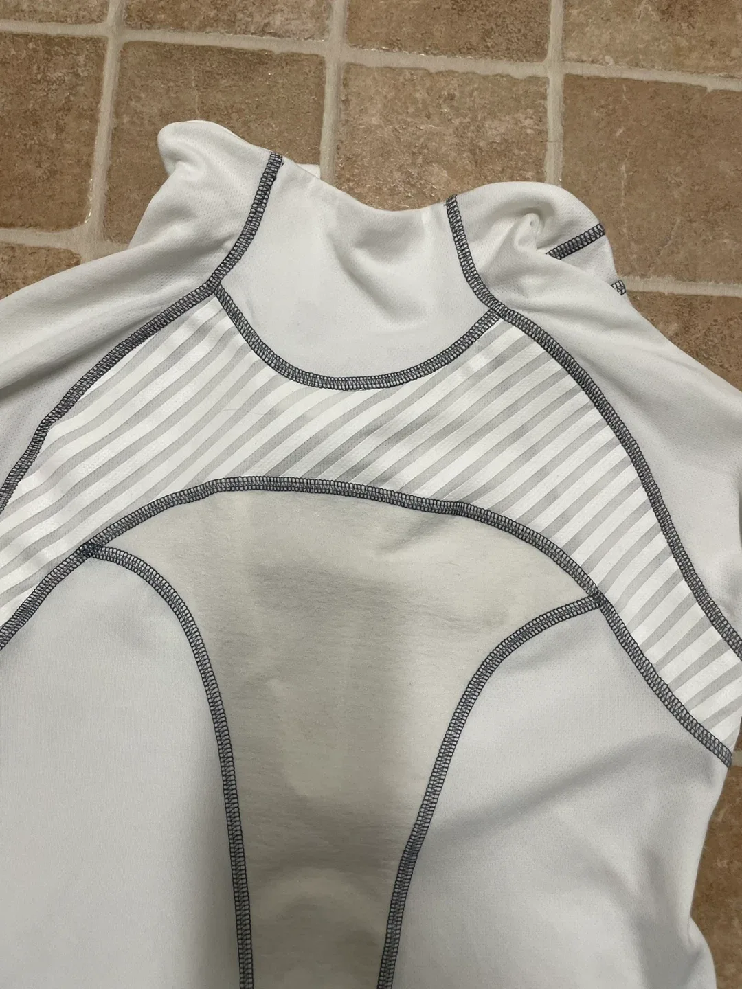 Helly Hansen Training Pullover - White, Size M image indicator(7)