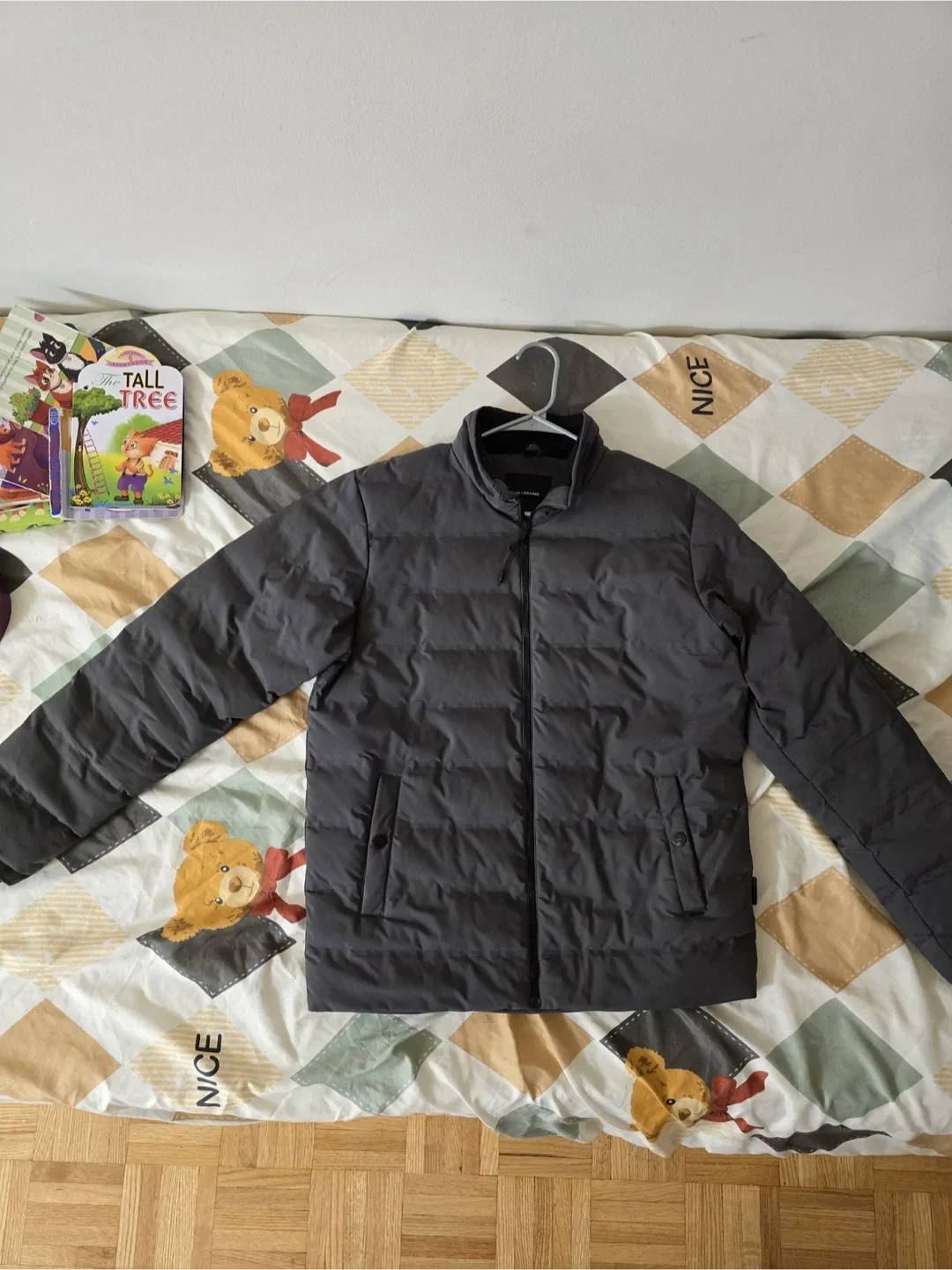 Okane Puffer Jacket, Size M