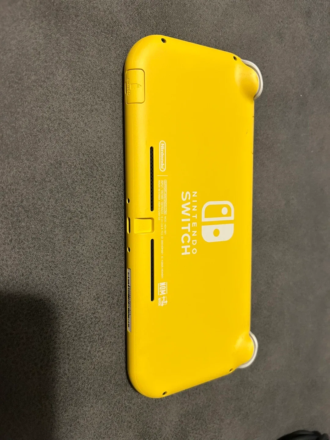 Nintendo Switch Lite - Yellow with Charger image indicator(3)