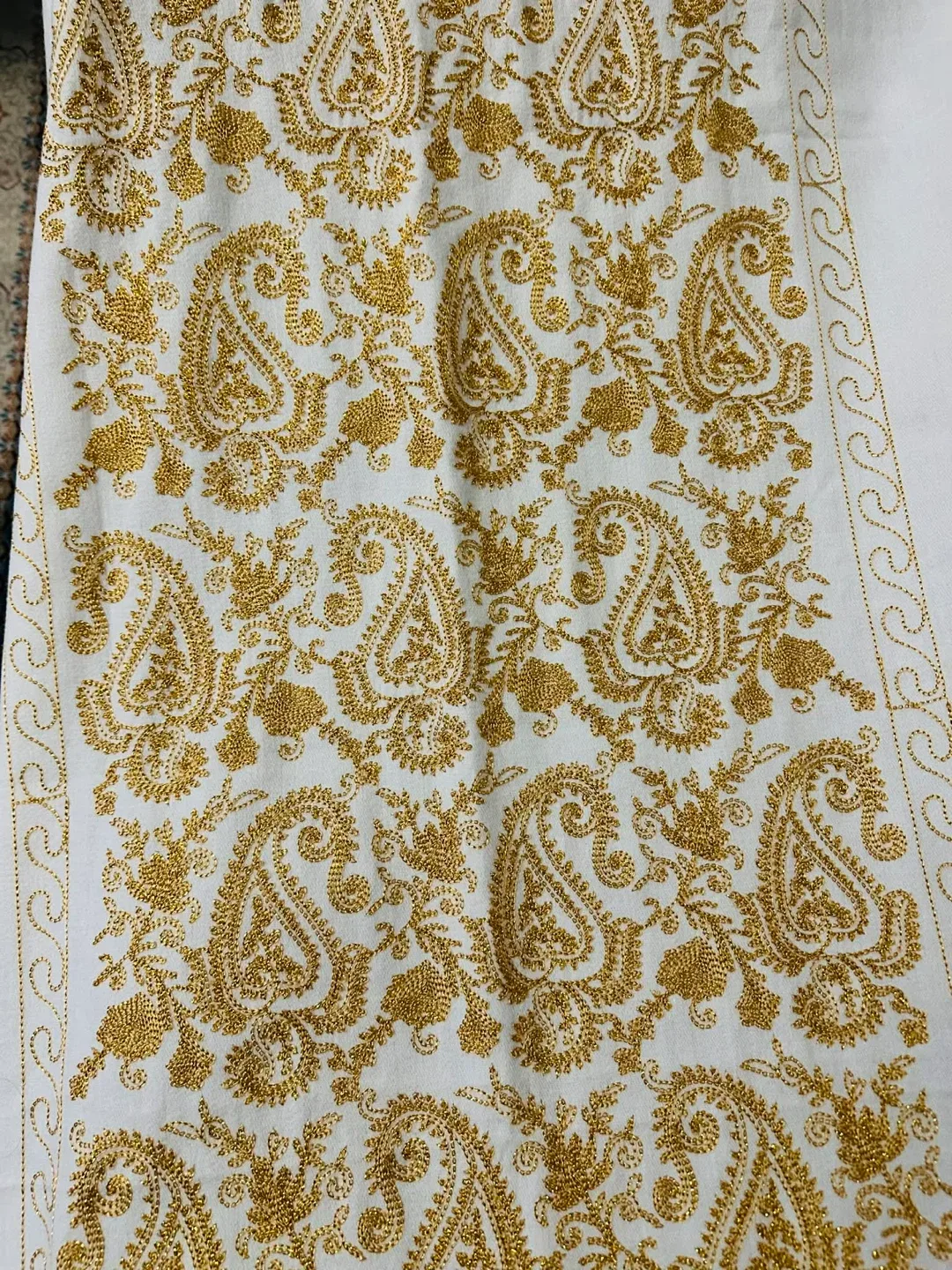 White Shawl with Gold Embroidery image indicator(3)