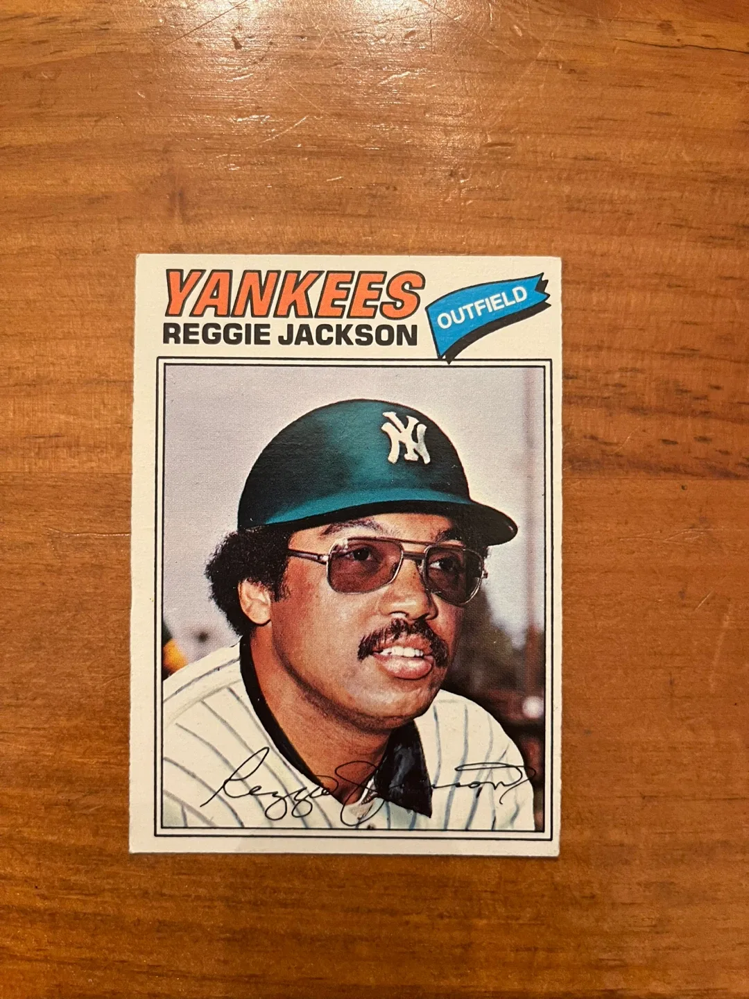 1977 REGGIE JACKSON MLB BASEBALL CARD # 200 OPC O-PEE-CHEE