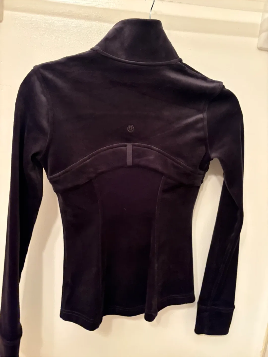 Lululemon Velvet Define Jacket - Size 2 image indicator(3)