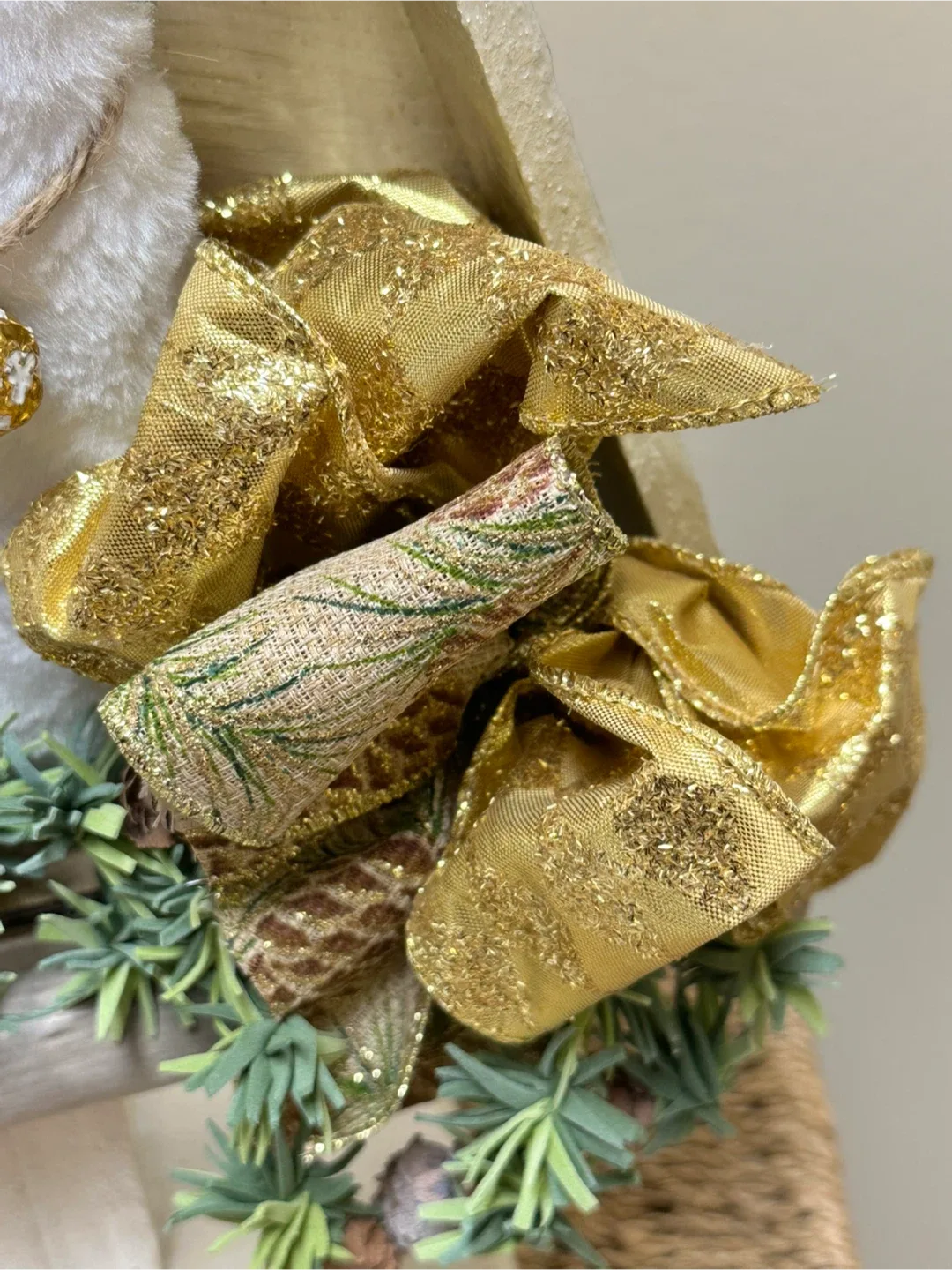 Christmas Tree with Llama Decoration image indicator(4)