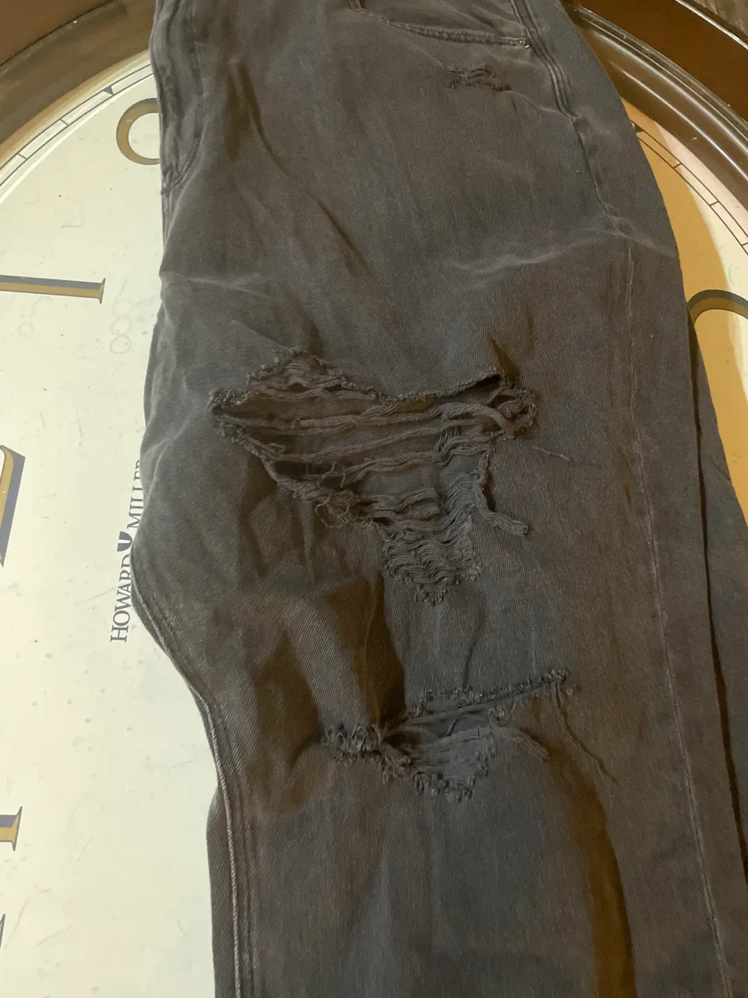 American Eagle Black Distressed Jeans - Size 24 image indicator(7)