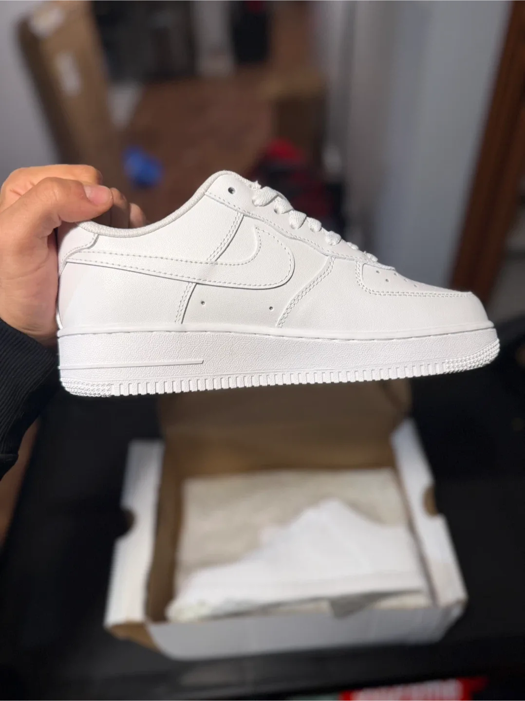 Nike Air Force 1 Low - White, New with Box image indicator(3)
