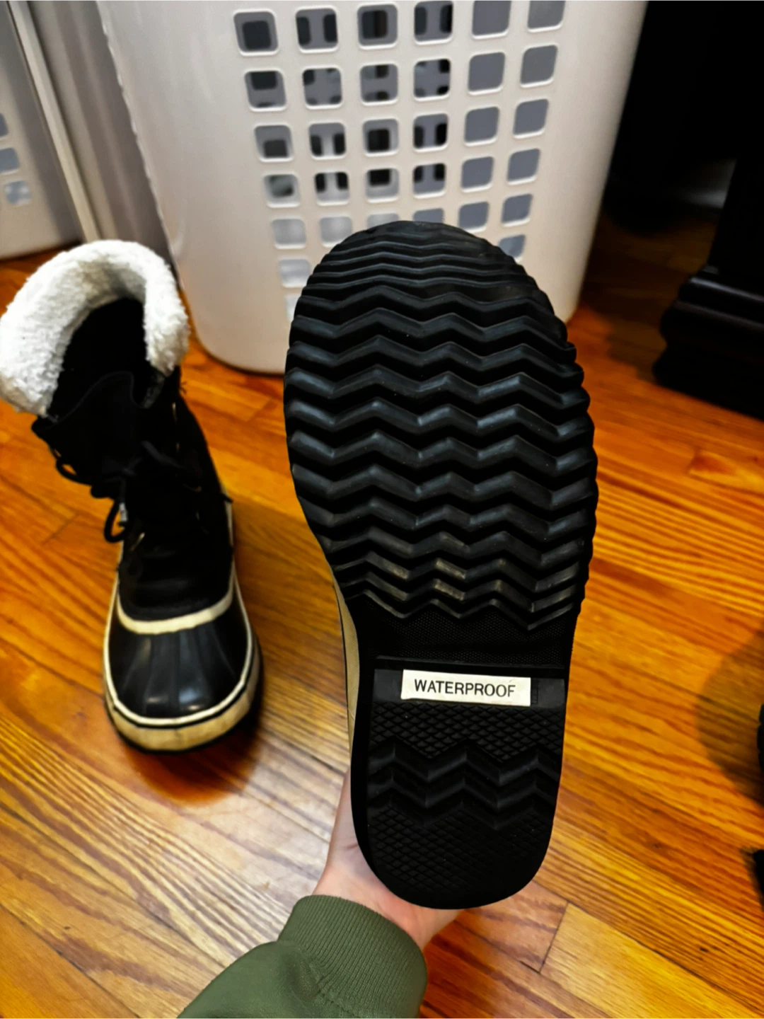Sorel mid Winter Boots - size 8 women’s - photo 5